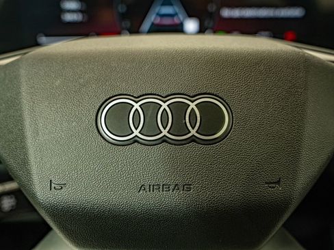 Certified 2025 Audi Q5 Premium w/ Convenience Package AWD/4WD image 21