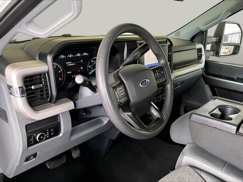 Used 2026 Ford F350 XLT AWD/4WD image 17