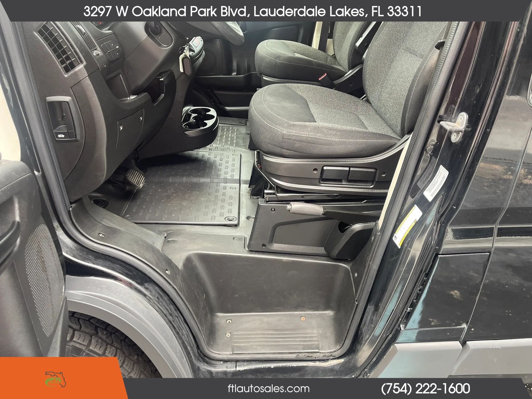 Used 2015 RAM ProMaster 3500 w/ Mopar Trailer Tow Group FWD image 25