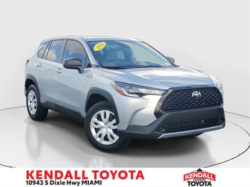 Used 2022 Toyota Corolla Cross L image 1