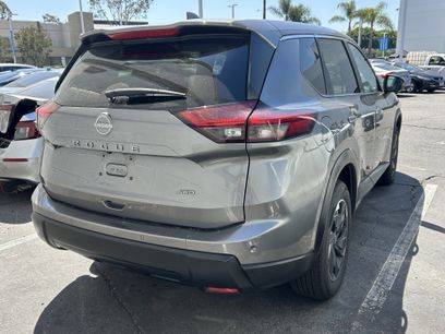 Used 2025 Nissan Rogue SV