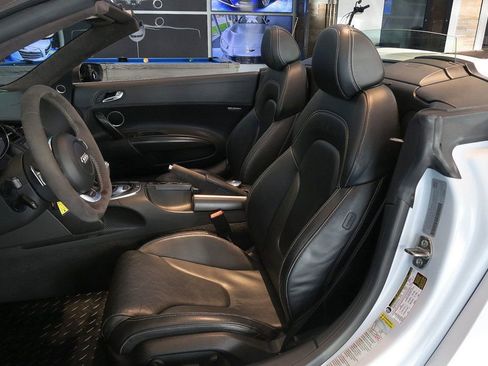 Used 2012 Audi R8 GT w/ Enhanced R8 GT Leather Pkg image 11