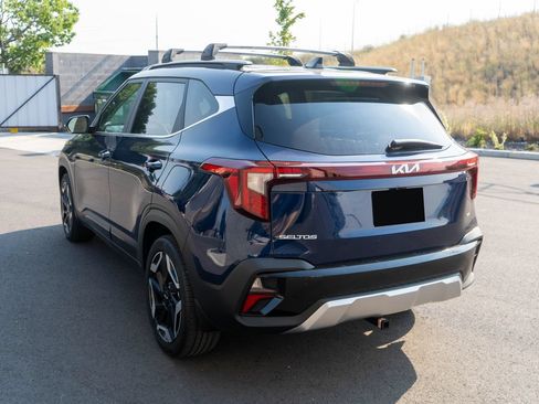 Used 2024 Kia Seltos SX w/ SX Sunroof Package AWD/4WD image 5