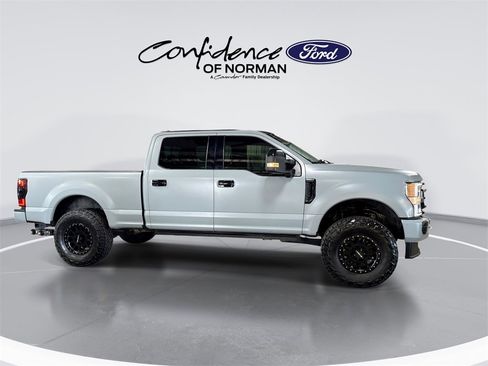 Used 2022 Ford F250 Platinum w/ FX4 Off-Road Package image 10