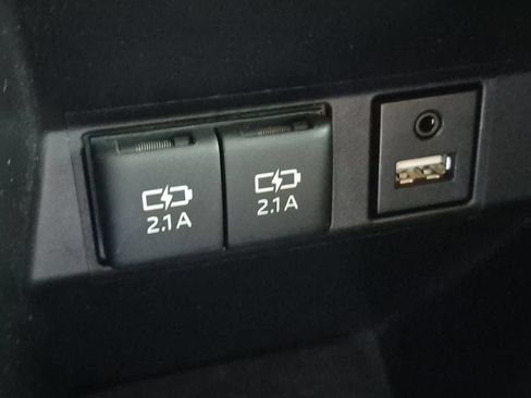 Used 2019 Toyota Avalon XLE w/ All Weather Liner Package FWD image 31