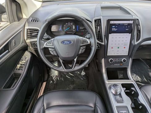 Used 2024 Ford Edge SEL AWD/4WD image 16
