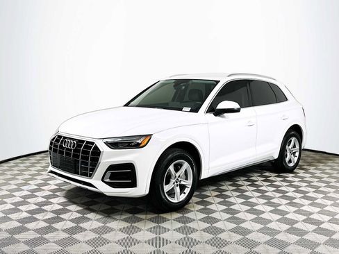 Certified 2023 Audi Q5 Premium AWD/4WD image 3