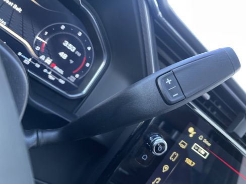 Used 2024 GMC Sierra 3500 Denali Ultimate image 16