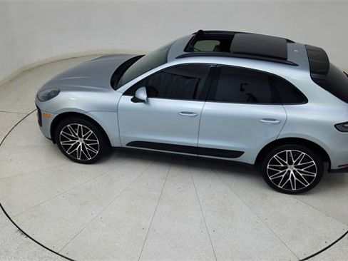 Used 2024 Porsche Macan w/ Premium Plus Package image 79