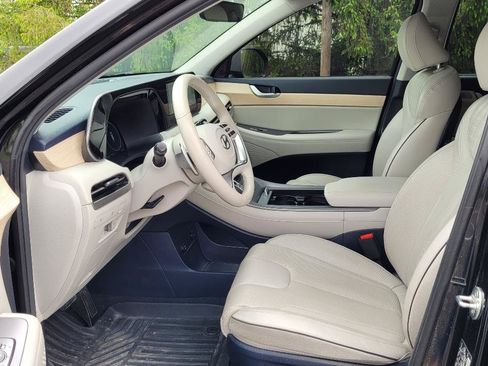 Used 2024 Hyundai Palisade Limited FWD image 15