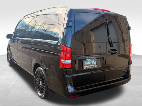 Used 2017 Mercedes-Benz Metris Passenger image 9