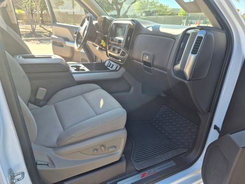 Used 2018 Chevrolet Silverado 1500 LT w/ Texas Edition image 19