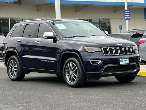 Used 2017 Jeep Grand Cherokee Limited w/ Luxury Group II AWD/4WD image 7