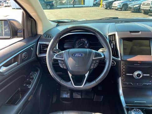 Used 2019 Ford Edge Titanium w/ Cold Weather Package image 14
