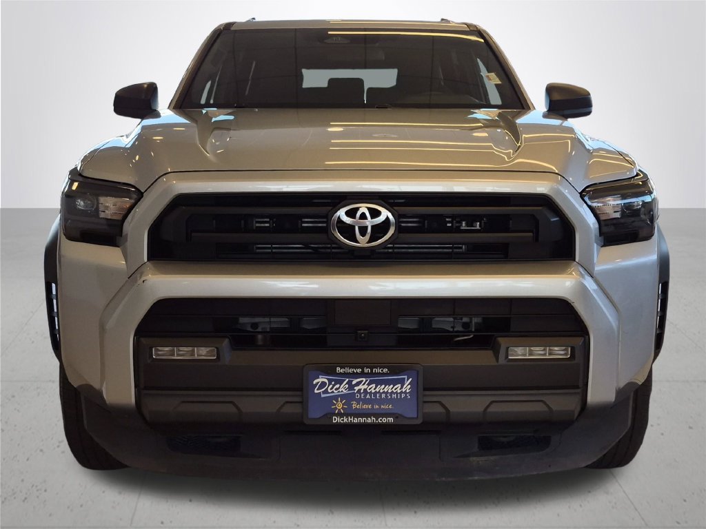 Used 2025 Toyota 4Runner SR5 AWD/4WD image 3
