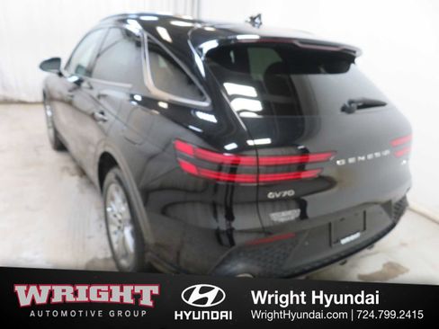 Certified 2025 Genesis GV70 3.5T Sport image 4