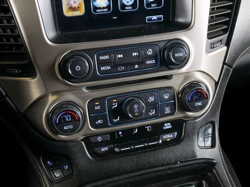 Used 2018 GMC Yukon Denali w/ Denali Ultimate Package AWD/4WD image 13