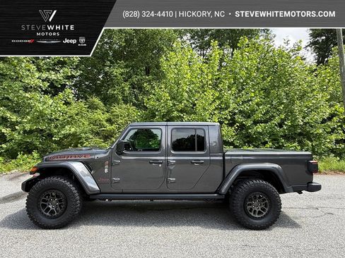 Used 2023 Jeep Gladiator Mojave w/ LED Lighting Group AWD/4WD image 1