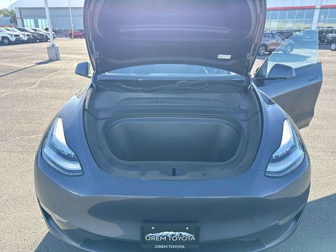 Used 2023 Tesla Model Y Long Range AWD/4WD image 9