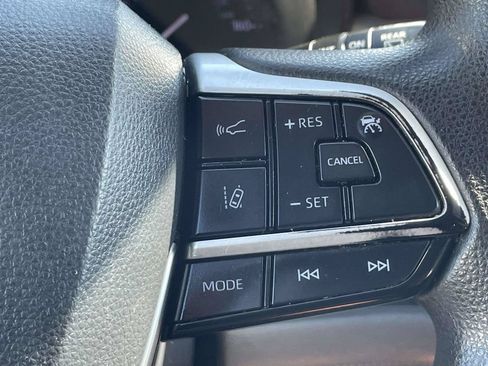 Used 2021 Toyota Sienna LE FWD image 27