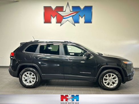 Used 2014 Jeep Cherokee Latitude AWD/4WD image 1