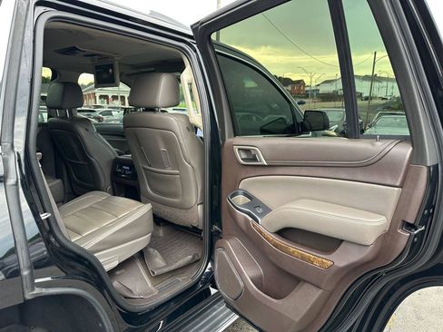 Used 2015 GMC Yukon Denali w/ Open Road Package AWD/4WD image 32