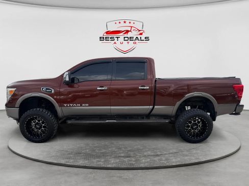 Used 2017 Nissan Titan Platinum Reserve AWD/4WD image 2