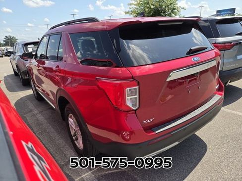 Used 2024 Ford Explorer XLT w/ Equipment Group 202A AWD/4WD image 5