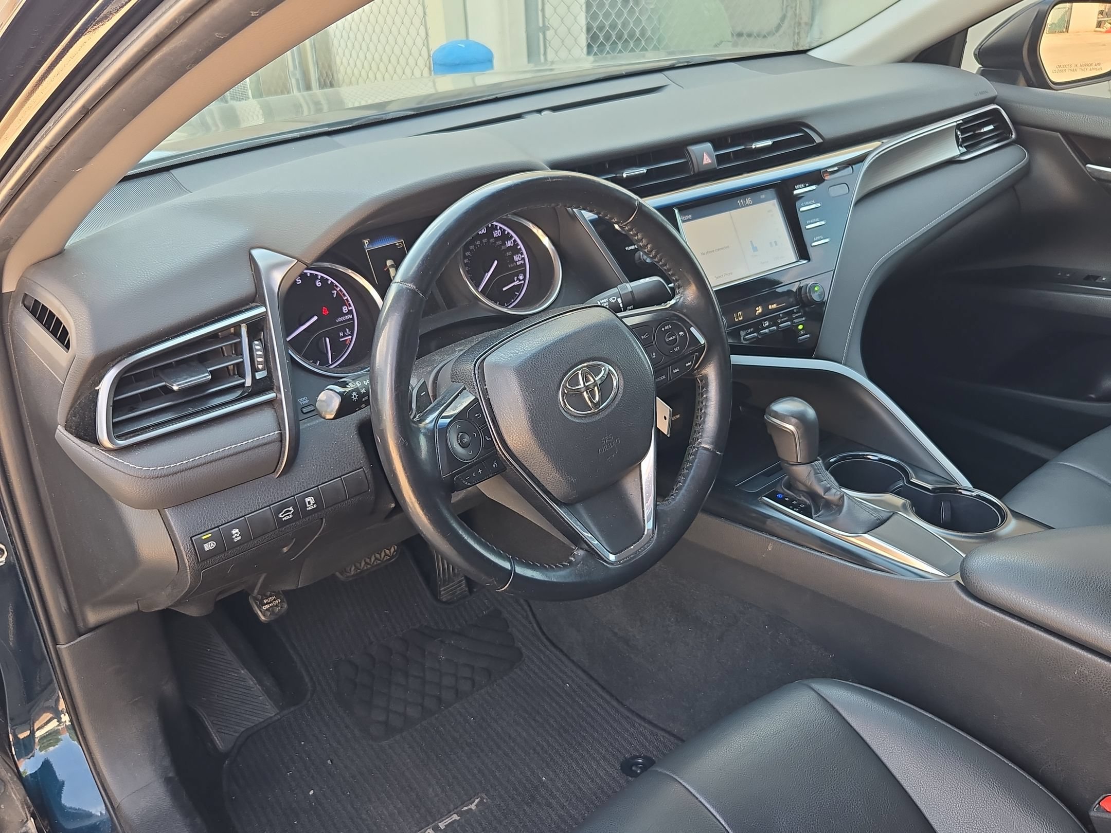 Used 2019 Toyota Camry SE FWD image 12
