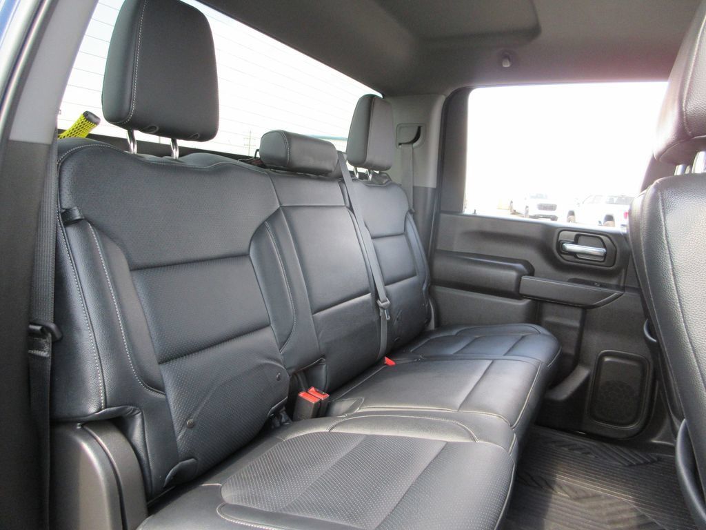 Certified 2022 Chevrolet Silverado 2500 LT w/ Convenience Package AWD/4WD image 25
