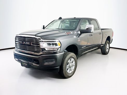 Used 2024 RAM 2500 Laramie image 3