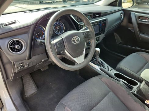 Used 2018 Toyota Corolla LE image 15