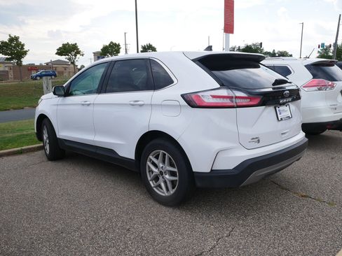 Used 2024 Ford Edge SEL AWD/4WD image 6