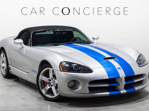 Used 2005 Dodge Viper SRT-10 image 3