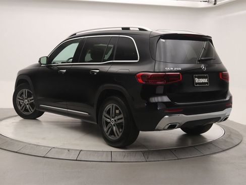 New 2026 Mercedes-Benz GLB 250 image 2