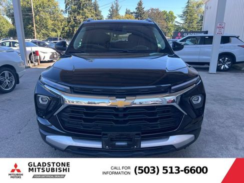 Used 2025 Chevrolet TrailBlazer LT AWD/4WD image 4