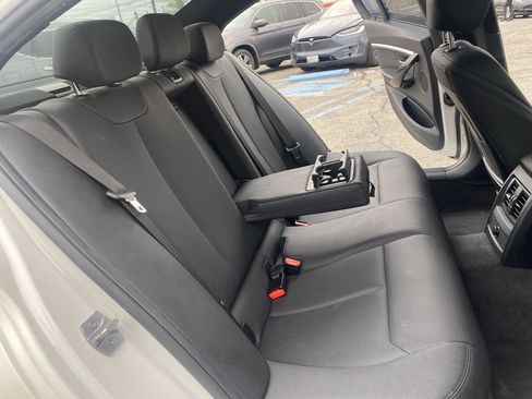 Used 2018 BMW 330i Sedan image 18