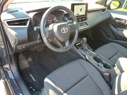 Used 2025 Toyota Corolla LE FWD image 10