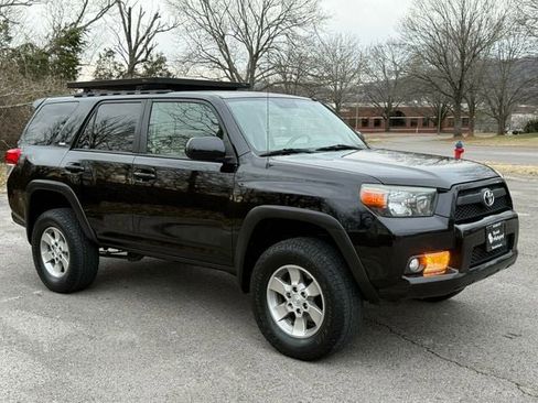 Used 2010 Toyota 4Runner SR5 image 7