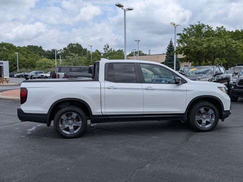 Used 2025 Honda Ridgeline TrailSport image 12