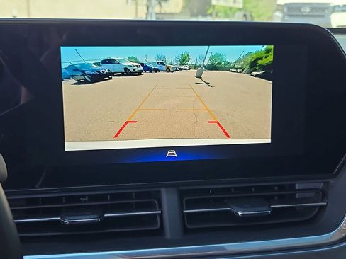 Used 2024 Chevrolet Trax ACTIV w/ Driver Confidence Package FWD image 22