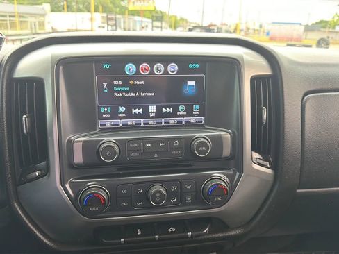 Used 2017 Chevrolet Silverado 1500 LT w/ Texas Edition RWD image 21