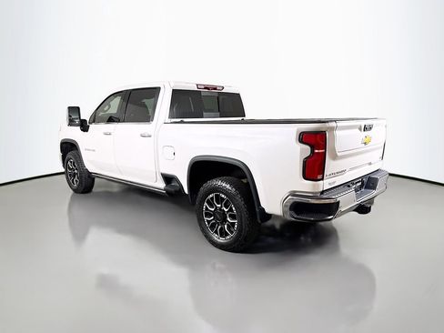 Used 2024 Chevrolet Silverado 2500 LTZ w/ LTZ Convenience Package AWD/4WD image 5
