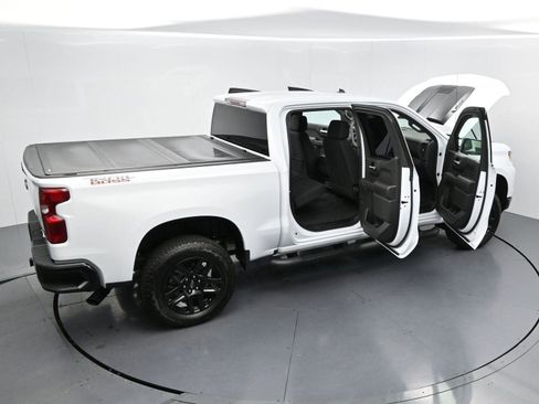 Used 2025 Chevrolet Silverado 1500 Custom Trail Boss w/ Turbomax Blackout Package AWD/4WD image 37