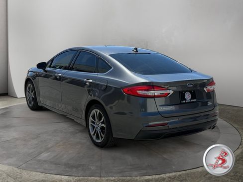 Used 2020 Ford Fusion SEL FWD image 5