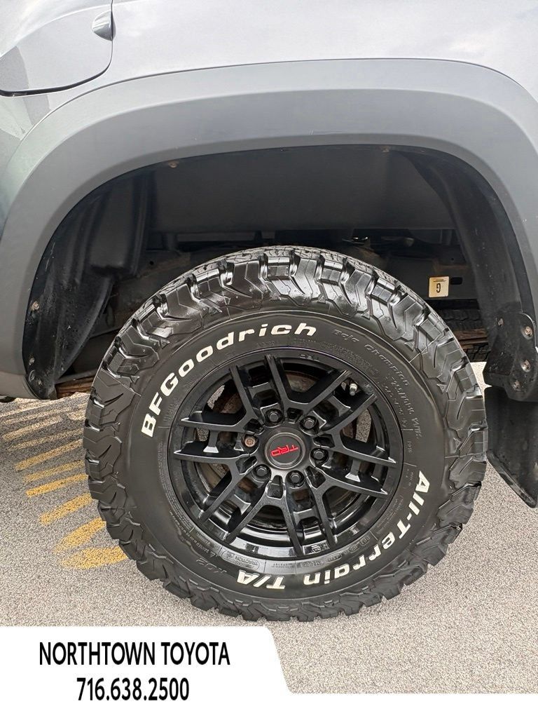 Used 2020 Toyota Tacoma TRD Pro AWD/4WD image 17