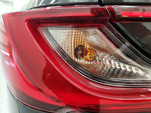 Used 2025 Toyota Camry SE image 23