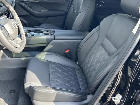 New 2026 Nissan Rogue Platinum w/ Platinum Premium Package AWD/4WD image 13
