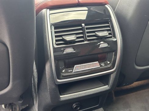 Used 2024 BMW X6 M60i AWD/4WD image 24