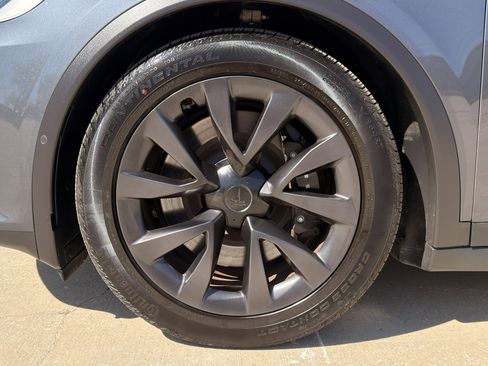 Used 2022 Tesla Model X Plaid image 14